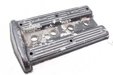 Cylinder head cover valve