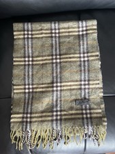 Burberry scarf 100% Lambswool