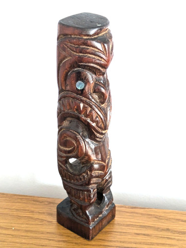 Maori wood figurine - ,