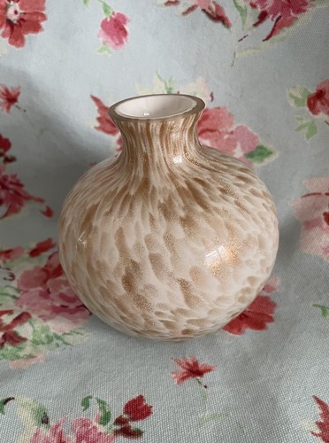 Hand blown glass pretty - blown,