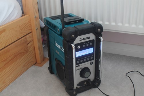 Makita bmr104 dab job site - dab/fm,
