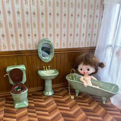 Scale dolls house - scale,