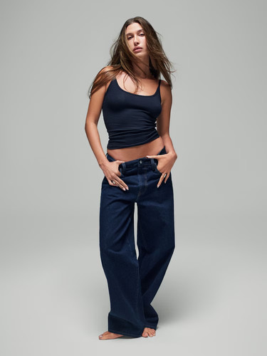 Gap hailey bieber the - hailey,