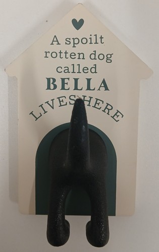 History heraldry bella dog - history,