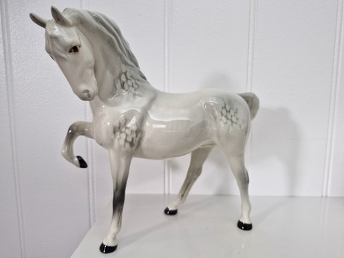 Beswick grey horse with leg - beswick,