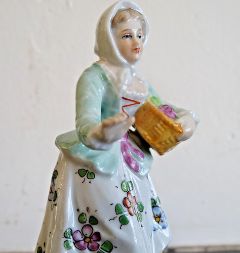 Sitzendorf porcelain peasant - porcelain,