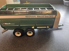 Britains 1/32 Feeder Wagon