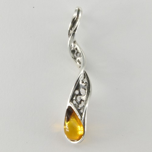 Cognac brown baltic amber - cognac,