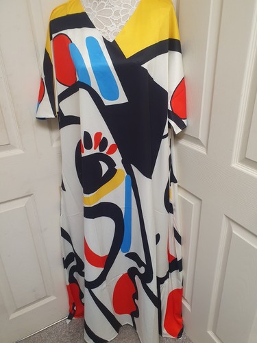 Bnwt made paris - made,