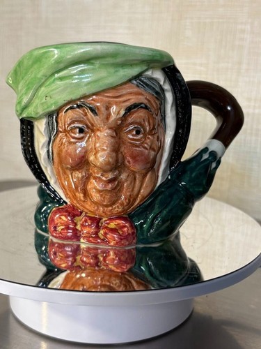 Royal doulton small - royal,