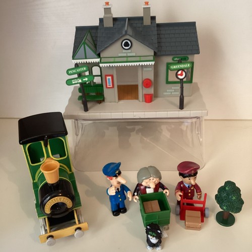 Postman pat greendale train - greendale,