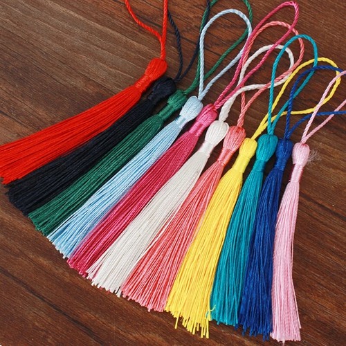 Diy tassels for bookmarks - tassels,