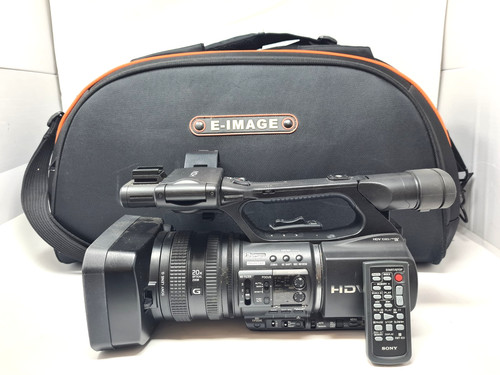 Sony hvr z5e with large - sony,