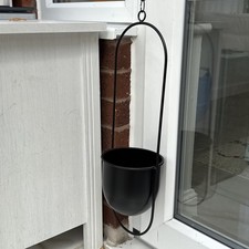 Metal wall/ceiling hanging