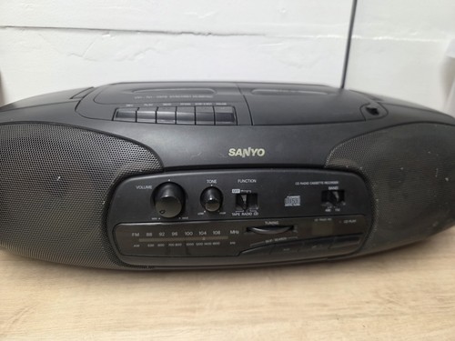 Sanyo mcd z8fcd radio - mcd-z8fcd, cassette