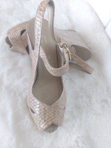 Russell bromley stuart - &,