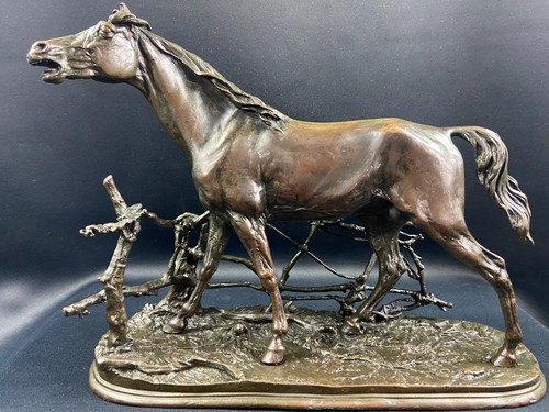 Bronze sculpture signed pierre - bronze,