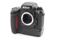 Nikon F5 35mm SLR Film Camera