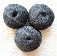 3 balls x 50g 90% Cashmere