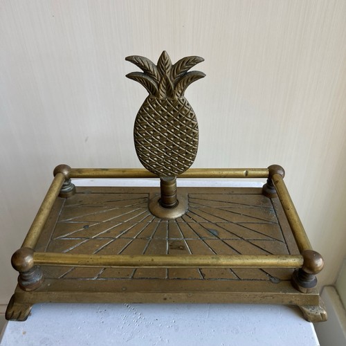 Vintage brass pineapple napkin - brass,
