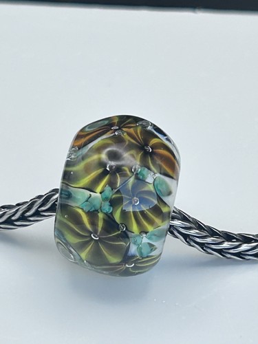Rachel banjo beads lampwork - banjo,
