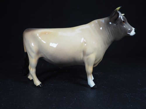 Beswick jersey bull champion - beswick,