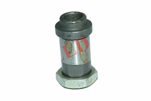 Half coupling axle with nut - coupling,