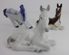 Vintage Russian Porcelain Horse Figurines Lomonosov Gzhel USSR Mixed Design Trio