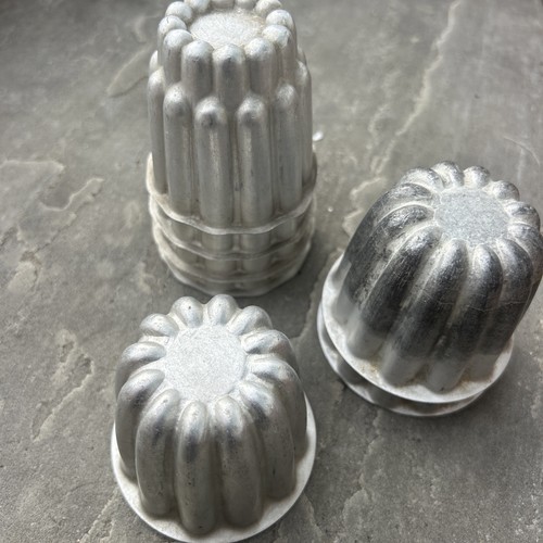 Helpmate vintage retro metal - vintage/retro,