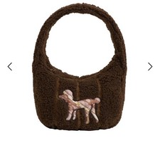 Woman’s Wolf & Badger Pan