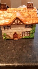 Beswick Thatched House Butter