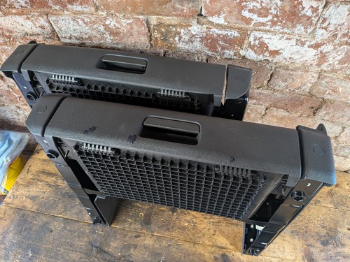 Touran seat bases caddy - seat,