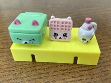 Shopkins Happy Places Home Collection Kitty Kitchen Waffle Iron, Waffle, Syrup