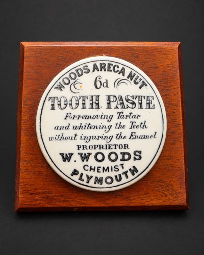 Woods areca nut - tooth, paste