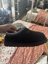 black ugg slippers