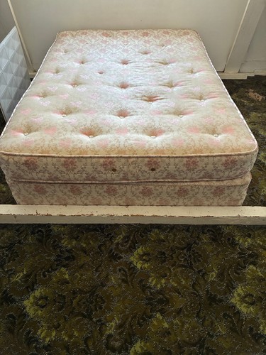 Spring bed with headboard - vi,