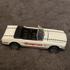 HOT WHEELS - SNAP ON - WHITE