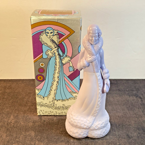 Avon fashion figurine roaring - avon-fashion, figurine-roaring