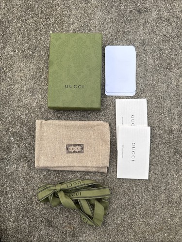Gucci authentic small green - gucci,