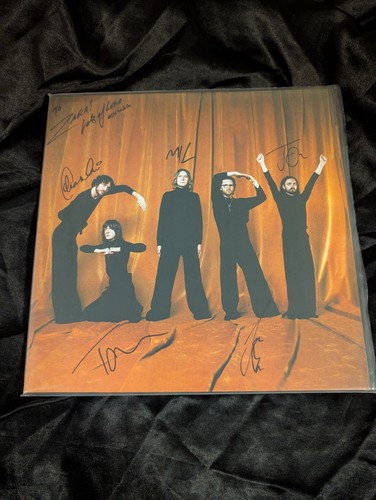 Blossoms gary signed - –,