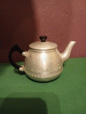 Swan 2 Cup Metal Teapot.