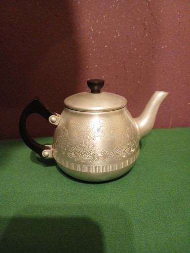 Swan cup metal teapot - cup, teapot.