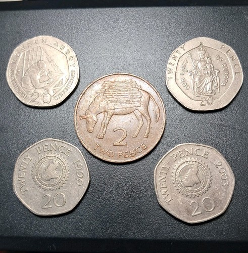 British commonwealth 20p 2p - &,