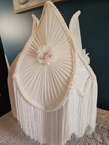Large vintage victorian - large, style