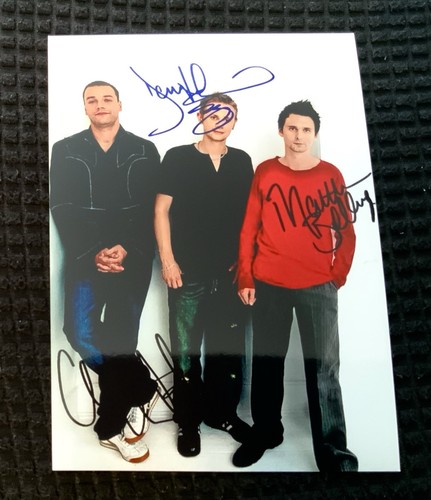 Pop group muse 7x5 - 7x5, signed
