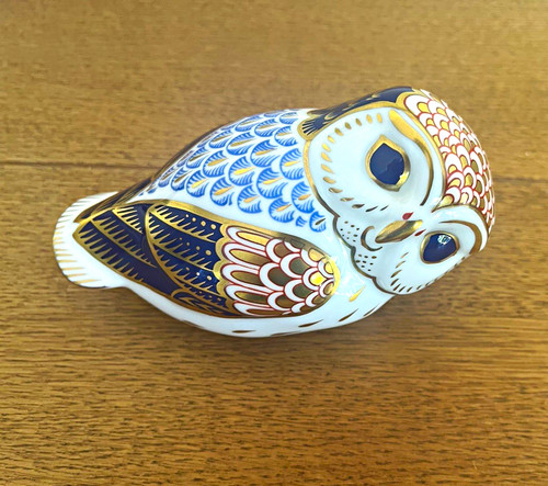Royal crown derby bone china - crown,