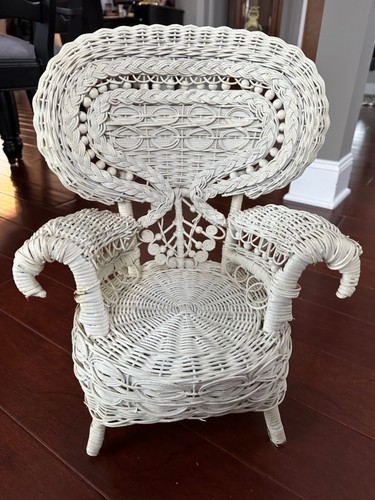 Ornate white wicker doll - white,