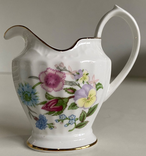 Aynsley wild tudor milk - wild,