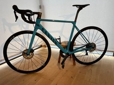 Canyon Road Bike Ultimate CF