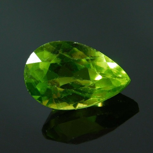 Natural green peridot ct - natural, 6.00